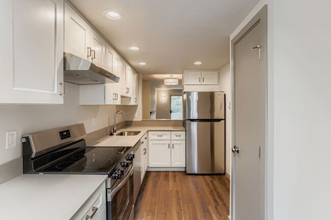 195 Wildwood Blvd SW in Issaquah, WA - Building Photo - Building Photo