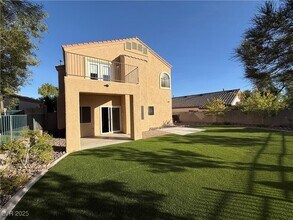 1373 Dragon Rock Dr in Henderson, NV - Building Photo - Building Photo