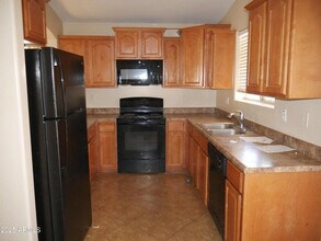 4524 S 25th Dr in Phoenix, AZ - Building Photo - Building Photo