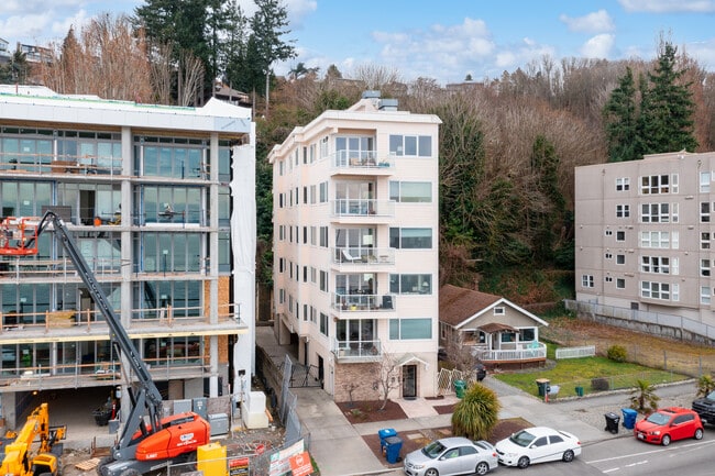 The Saltaire in Seattle, WA - Foto de edificio - Building Photo