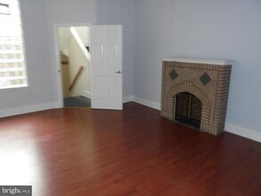 532 S 4th St in Philadelphia, PA - Building Photo - Building Photo
