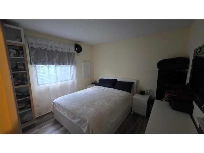 9461 Ranchview Ln N in Maple Grove, MN - Building Photo - Building Photo