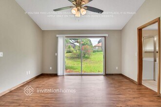 10411 Myakka Dr in Clermont, FL - Foto de edificio - Building Photo