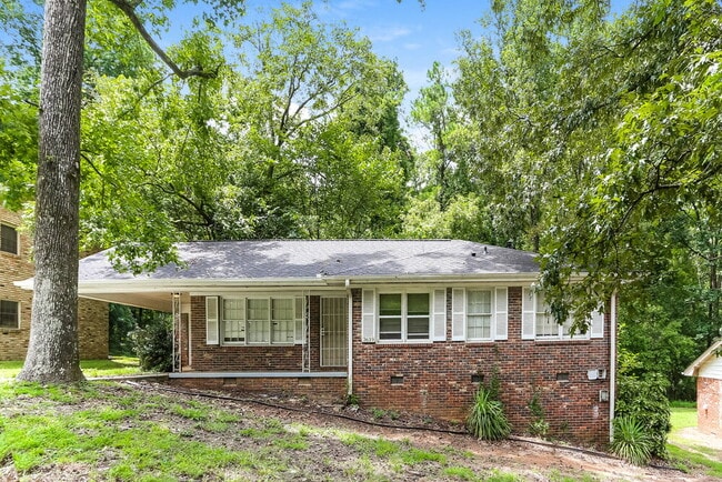 property at 3639 Telstar Dr