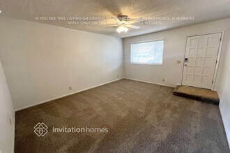 1129 E Hampton Cir in Mesa, AZ - Building Photo - Building Photo