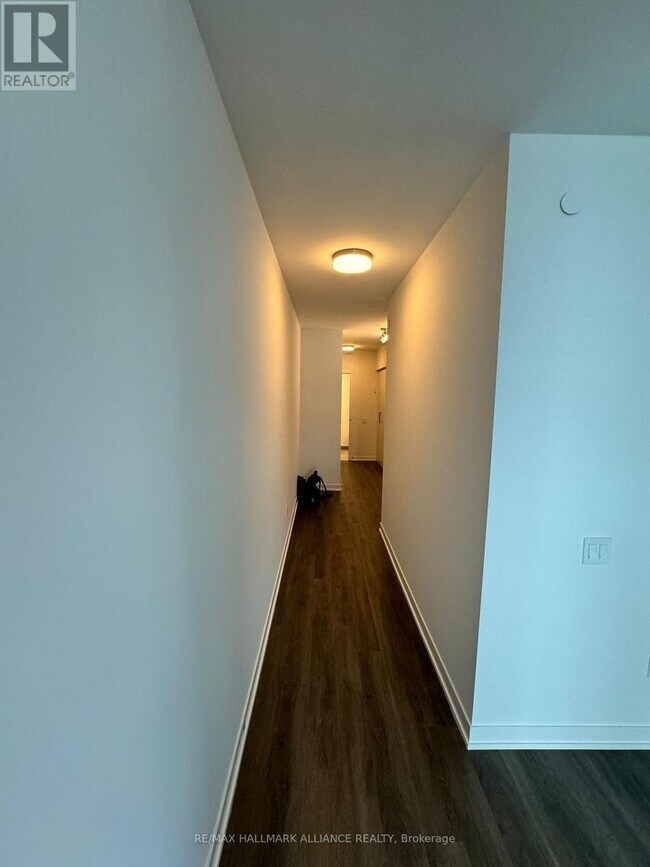 500 Wilson Ave in Toronto, ON - Building Photo - Building Photo