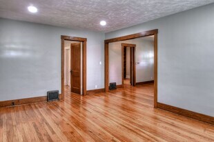 5567 Mason St in Omaha, NE - Building Photo