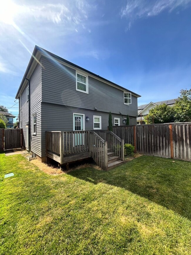 6018 NE 7th Ave in Portland, OR - Building Photo - Building Photo