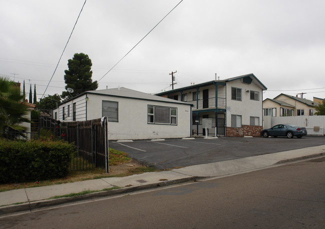 5230-5234 Landis St in San Diego, CA - Foto de edificio - Building Photo