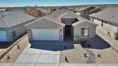 729 C. Escondida in Santa Teresa, NM - Building Photo - Building Photo