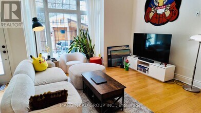 11 Glentworth Rd in Toronto, ON - Building Photo - Building Photo