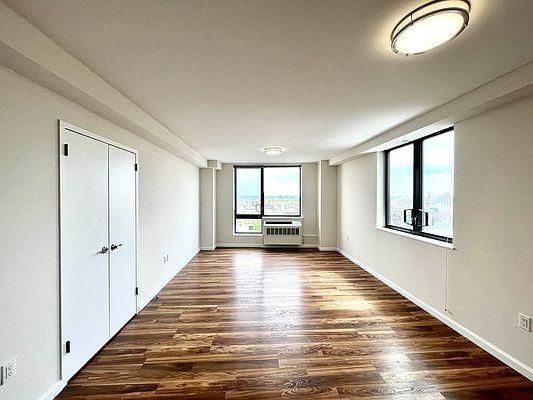property at 2763 Morris Ave