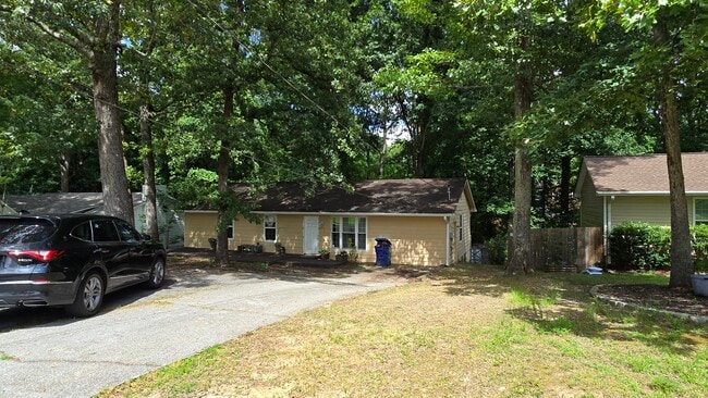 property at 404 Hemlock Dr