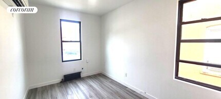 30-56-56 12th St in Queens, NY - Building Photo - Building Photo