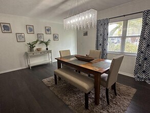 4833 W Bay Ct Ave in Tampa, FL - Building Photo - Building Photo