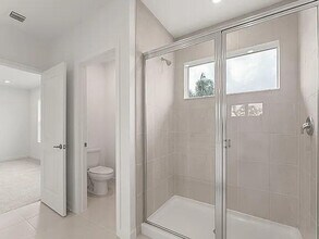 7292 Lenora Ln in Lake Worth, FL - Building Photo - Building Photo