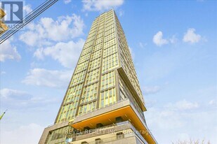 319 Jarvis St, Unit 2617 in Toronto, ON - Building Photo