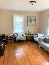 158 Otis St, Unit 1 in Cambridge, MA - Building Photo - Building Photo