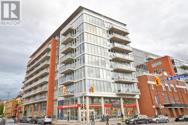 property at 354-354 Gladstone Ave