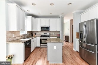 44354 Ladiesburg Pl in Ashburn, VA - Building Photo - Building Photo
