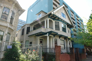 1142 SW 12th Ave Apartments