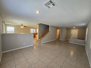 1213 Dream Bridge Dr in Las Vegas, NV - Building Photo - Building Photo