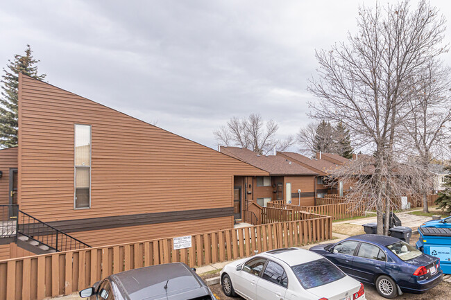 3419 48 St NW in Edmonton, AB - Building Photo - Building Photo