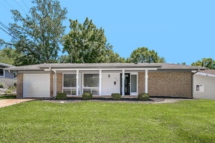 3160 Hargrove Ln in Florissant, MO - Building Photo