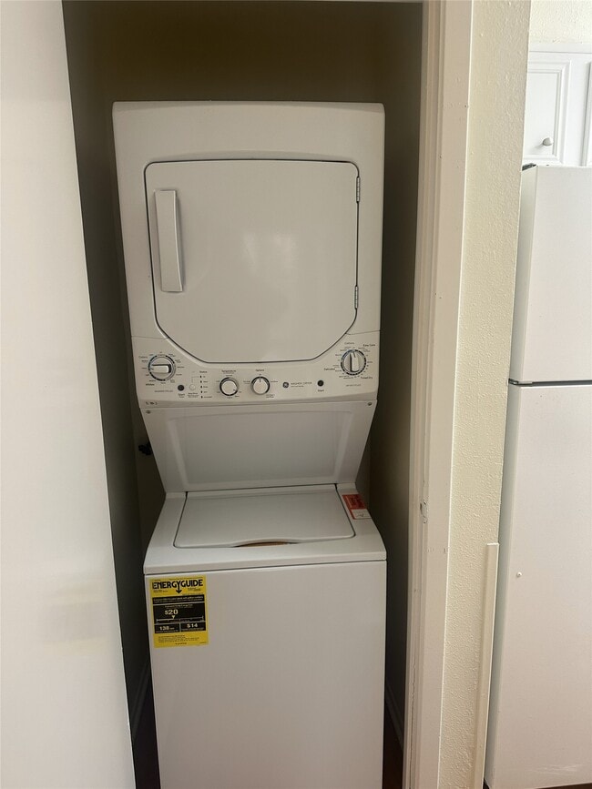 property at 7009 N Holiday Dr