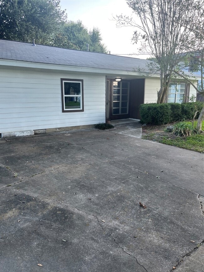 7202 Carver Ave in Texas City, TX - Building Photo - Building Photo