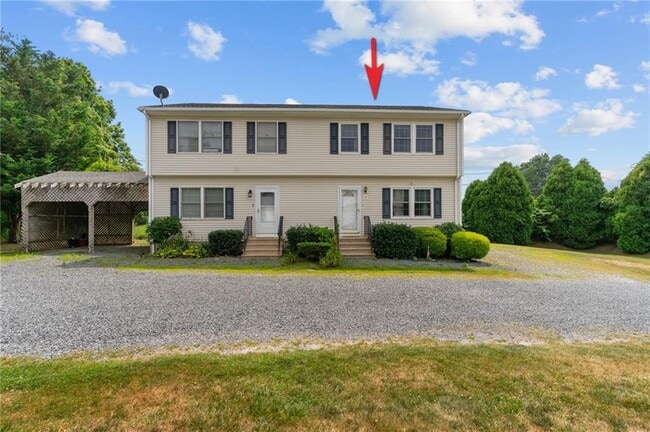 4 Marshall Ln in Middletown, RI - Building Photo - Building Photo