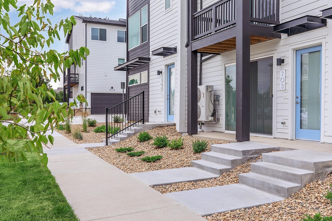 Landings at Gateway in Denver, CO - Foto de edificio