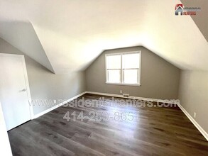 5911 N 35th St in Milwaukee, WI - Building Photo - Building Photo