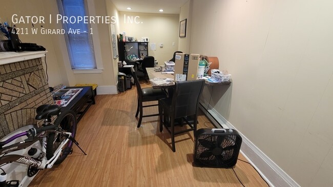 4211 W Girard Ave in Philadelphia, PA - Building Photo - Building Photo
