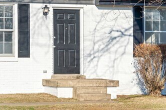 1904 Roan Dr in Clarksville, TN - Building Photo - Building Photo