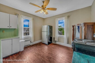 801 Prescott Ave in Scranton, PA - Building Photo - Building Photo