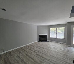 813 Forest Trace Dr in Chesterfield, MO - Building Photo - Building Photo