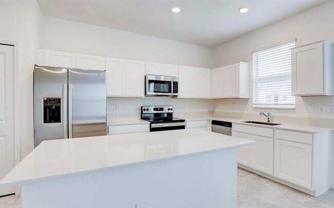 248 Nine Iron Dr in Davenport, FL - Building Photo - Building Photo