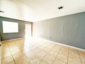 13325 NW 17th Ave in Miami, FL - Building Photo - Building Photo