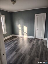 9 Westphal St in West Hartford, CT - Building Photo - Building Photo