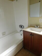6930 Fulton Ave in Los Angeles, CA - Building Photo - Building Photo