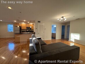 1110 Massachusetts Ave in Cambridge, MA - Building Photo - Building Photo