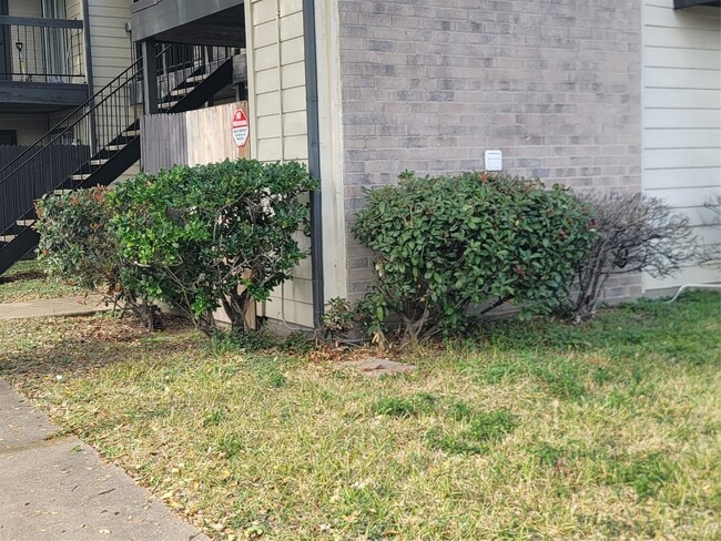 12615 Brookglade Cir in Houston, TX - Building Photo - Building Photo