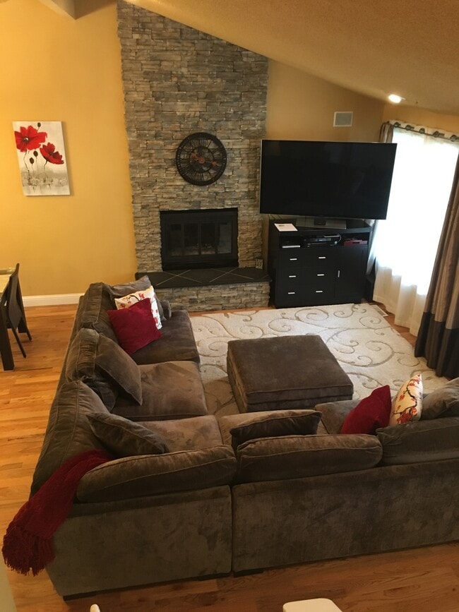 29748 4th Ave S, Unit 3 bed 2 bath Upper unit in Federal Way, WA - Foto de edificio - Building Photo