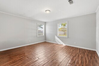 729 13th Ave N in Texas City, TX - Building Photo - Building Photo