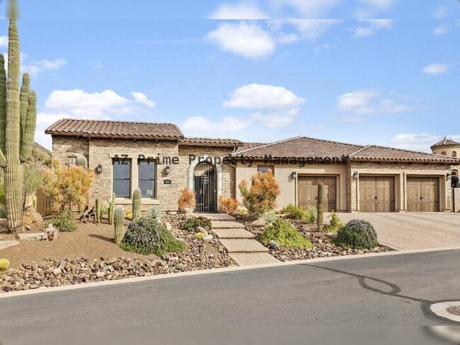 property at 8930 E Rosedale Cir