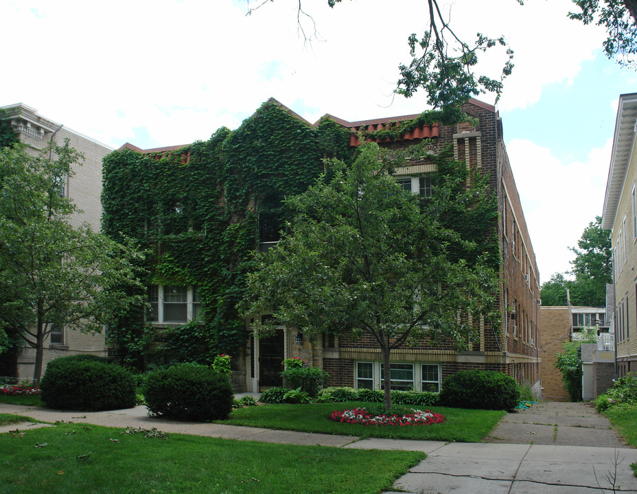 4306 Linden Hills Blvd in Minneapolis, MN - Foto de edificio