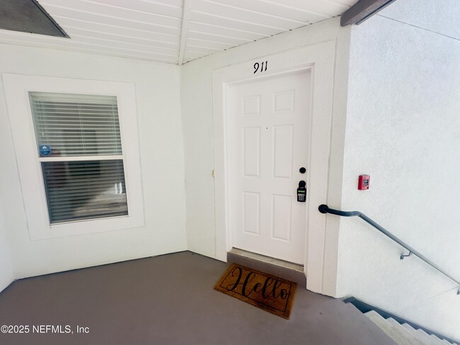 7920 Merrill Rd in Jacksonville, FL - Building Photo - Building Photo