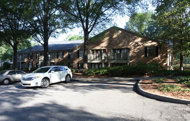 The Park at Ashford in Atlanta, GA - Foto de edificio - Building Photo