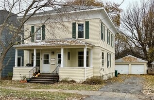 440 S Hamilton St in Watertown, NY - Building Photo